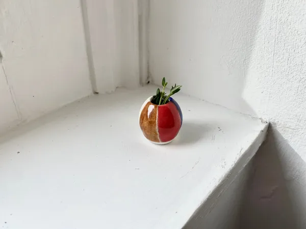 Tilly Slight, Harlequin rounded vase, 2020