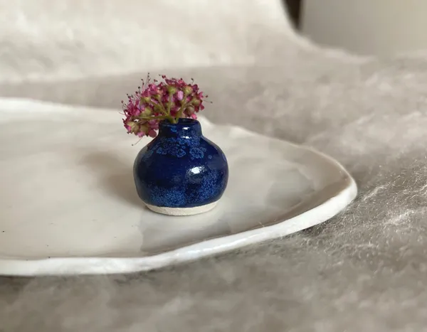 Tilly Slight, Deep blue crystalline, 2024