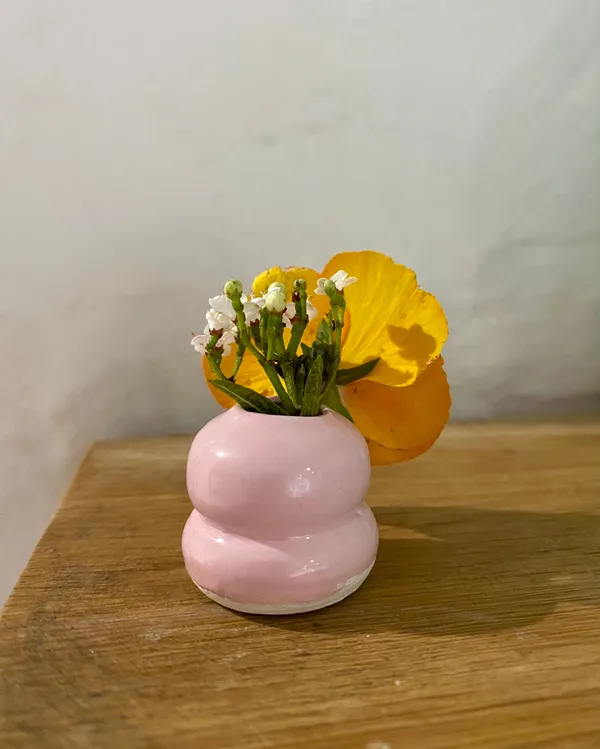 Tilly Slight, Soft pink V, 2021