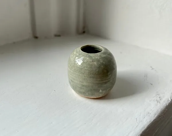 Tilly Slight, Pale green crackle I, 2020