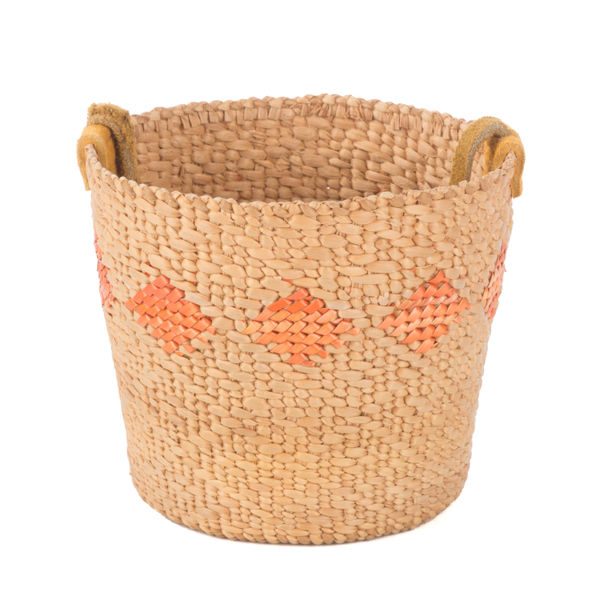 Lot 42 TERI ROFKAR (1956-2016) TLINGIT Woven Basket with Red Diamond Pattern and Handle, 2000s woven natural and dyed spruce root, prepared leather, 3 x 3.75 x 3.75 in (7.6 x 9.5 x 9.5 cm) ESTIMATE: $1,800 — $2,800 PRICE REALIZED: $1,952.00