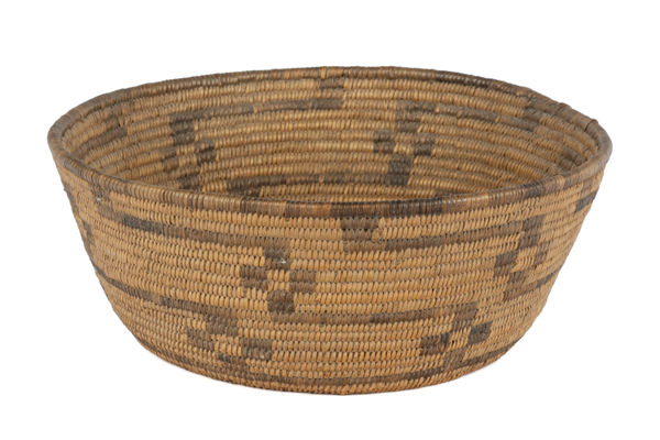 Lot 52 UNIDENTIFIED ARTIST, Probably YOKUTS / YOKUT Coiled Open Basket, c. 1920s / 30s grass, and rush [?], 3.5 x 8.75 x 8.75 in (8.9 x 22.2 x 22.2 cm) ESTIMATE: $150 &mdash; $250