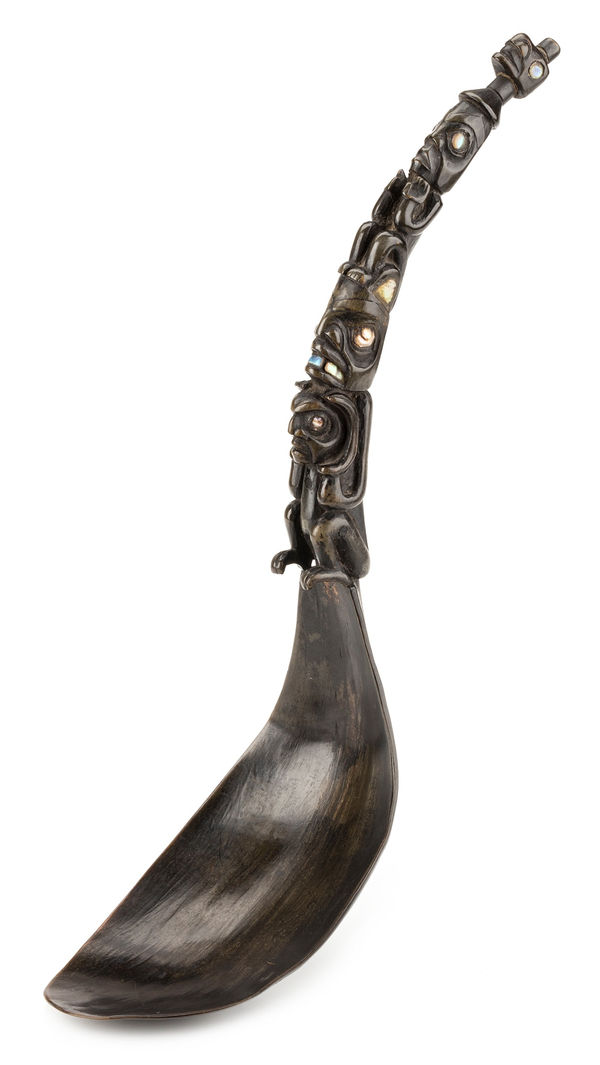 Lot 20 UNIDENTIFIED HEILTSUK ARTIST Feast Spoon, c. 1880s mountain goat horn, copper, and abalone, 10.5 x 2.75 x 4.5 in (26.7 x 7 x 11.4 cm) ESTIMATE: $3,000 — $5,000 PRICE REALIZED: $6,100.00