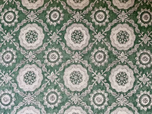 Toledo Lichen on Silk Mutka