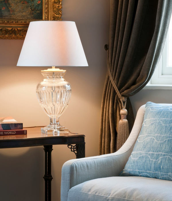 Meldon Glass Urn Table Lamp