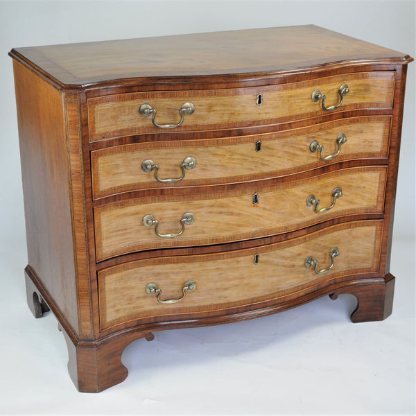 Hepplewhite Period Satinwood Serpentine Chest of Drawers