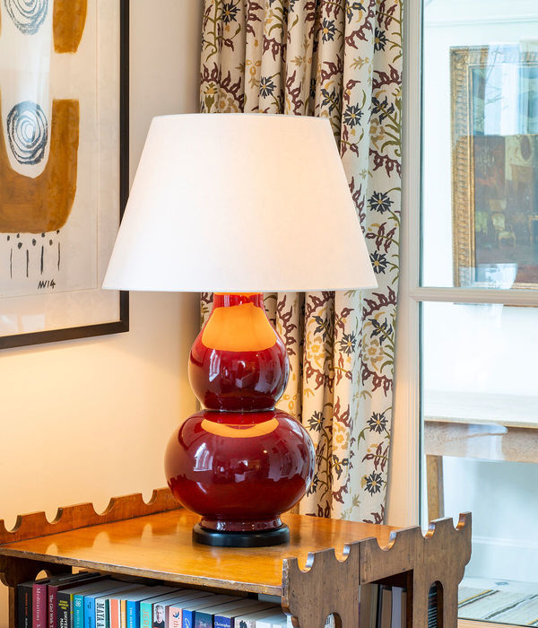 Avebury Table Lamp Sang de Boeuf