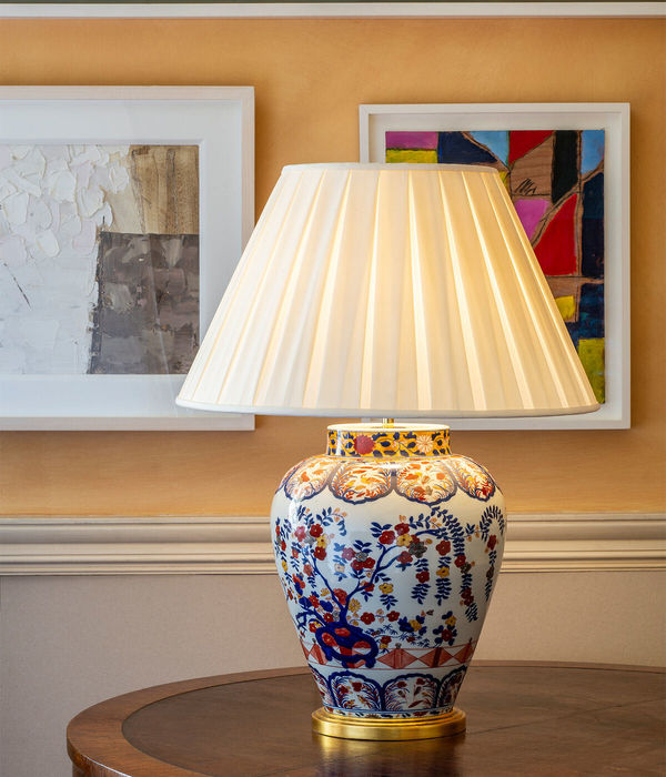 Imari Table Lamp - Chrysanthemum