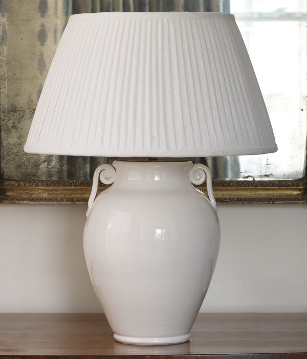 Acerra Ceramic Vase Table Lamp