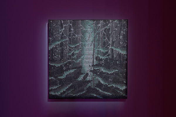 Karlos Gil Stay Gold (Nullentropy), 2023 Computer digital drawing transferred to jacquard loom. Silk, metallic and acrylic yarn. 60 x 60 cm