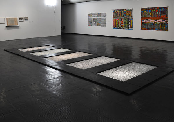 Cinthia Marcelle, in-ter-va-lo, 2017