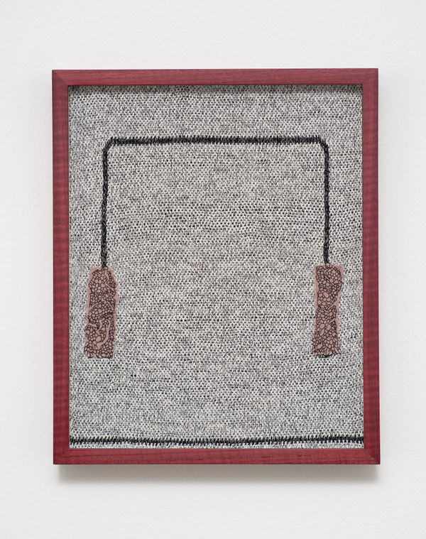 Tonico Lemos Auad Sem título, 2021 lã, papel, linho, algodão [wool, paper, linen, cotton] 31 x 26 x 3 cm 12 1/4 x 10 1/4 x 1 1/8 in