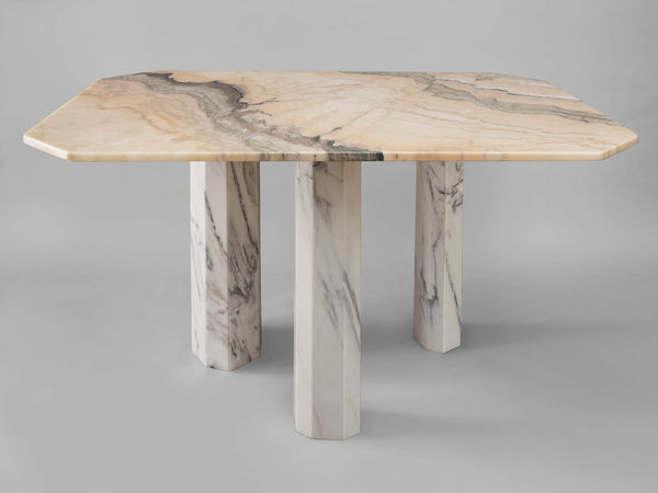 Templum Table