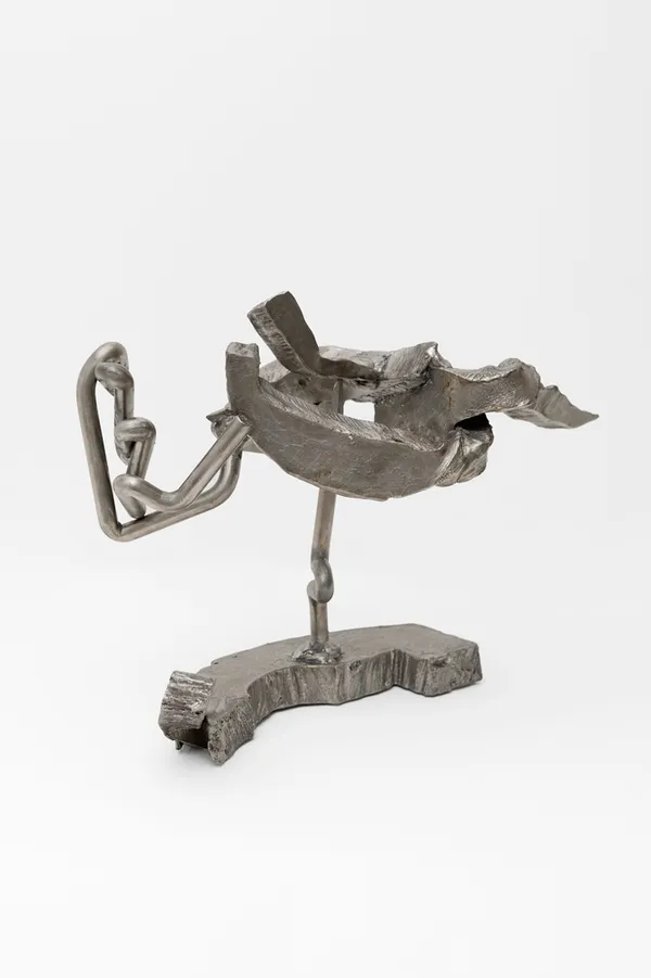 Mark Di Suvero Louper Titane 29 x 40.5 x 20 cm 11.42 x 15.94 x 7.87 in