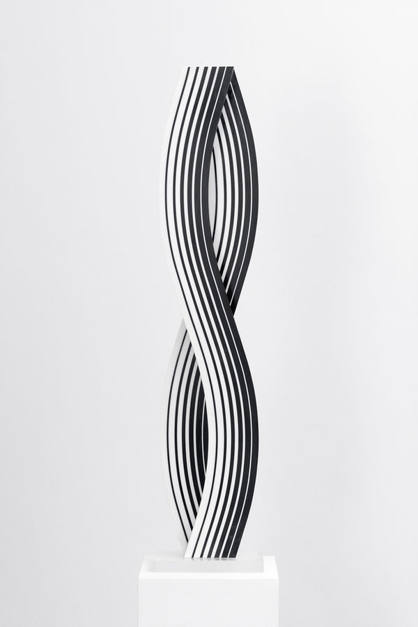 Francisco Sobrino Estate Sans titre (501) Plexiglas 84 x 17 x 5 cm 33.07 x 6.69 x 1.97 in