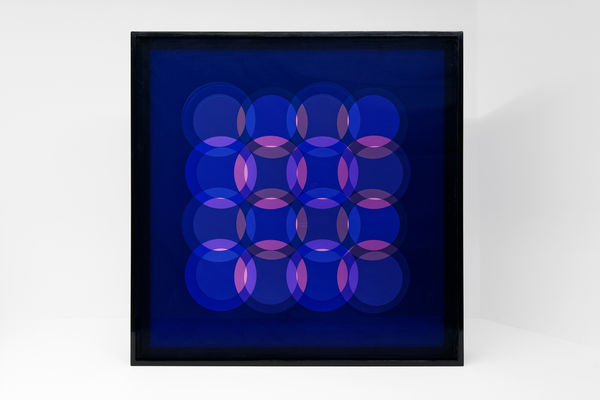 Francisco Sobrino Estate Déplacement Instable (541A) Plexiglas transparent teinté 80 x 80 x 11 cm 31.5 x 31.5 x 4.33 in