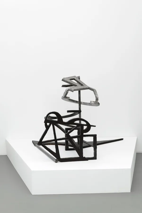 Mark Di Suvero Untitled Acier, acier inoxydable, titane 94 x 162 x 121 cm 37.01 x 63.78 x 47.64 in