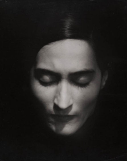 Erwin Blumenfeld, Hélène Vanel, danseuse, Paris, 1936