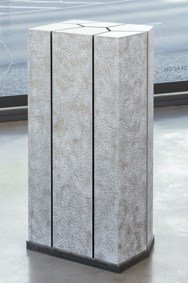 Richard Deacon About Us (White), 2024 Painted and lacquered stainless steel on mild steel base 148 x 76 x 56 cm 58 1/4 x 29 7/8 x 22 in