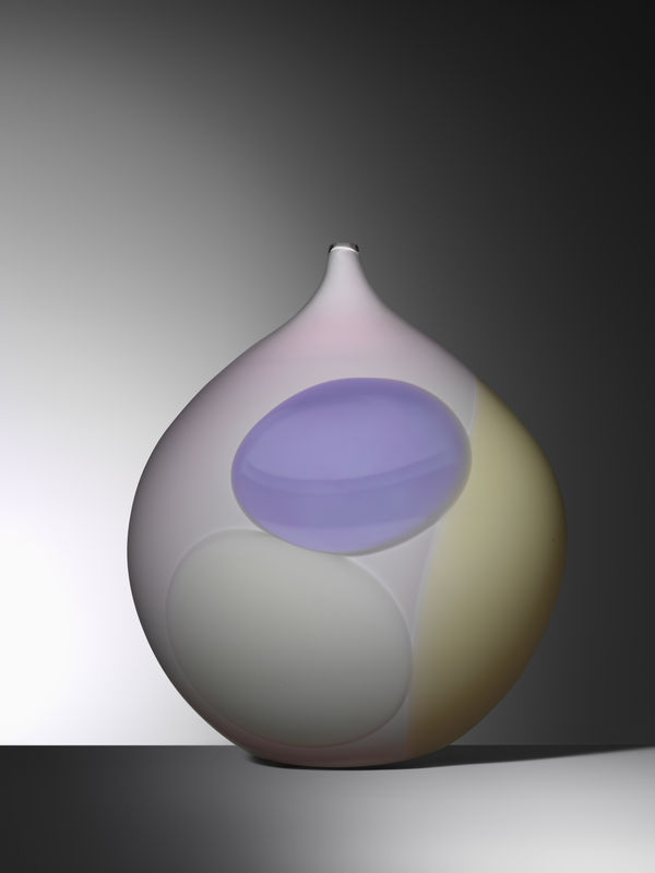 Glasverk, rund, liten hals, rosa, vit, beige, lila, prickar