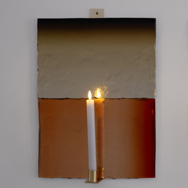 lampett, spegelglas, levande ljus