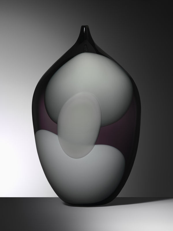 Glasverk, liten hals, lila, vit, beige prickar