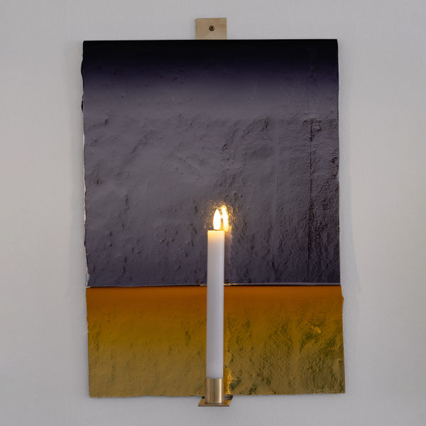 lampett, spegelglas, levande ljus