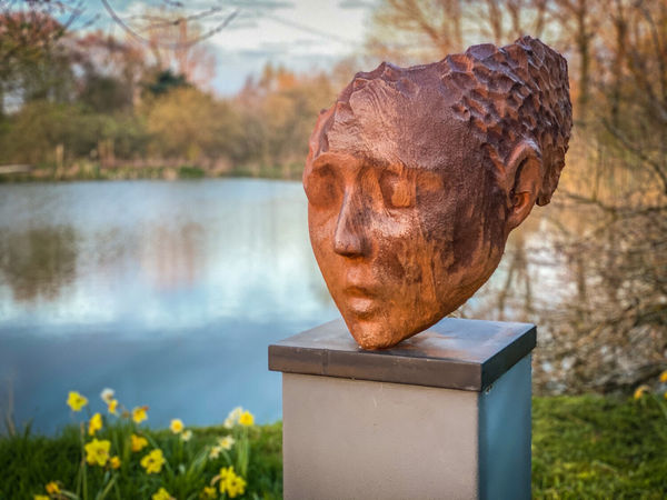 Jilly Sutton, Head Wind