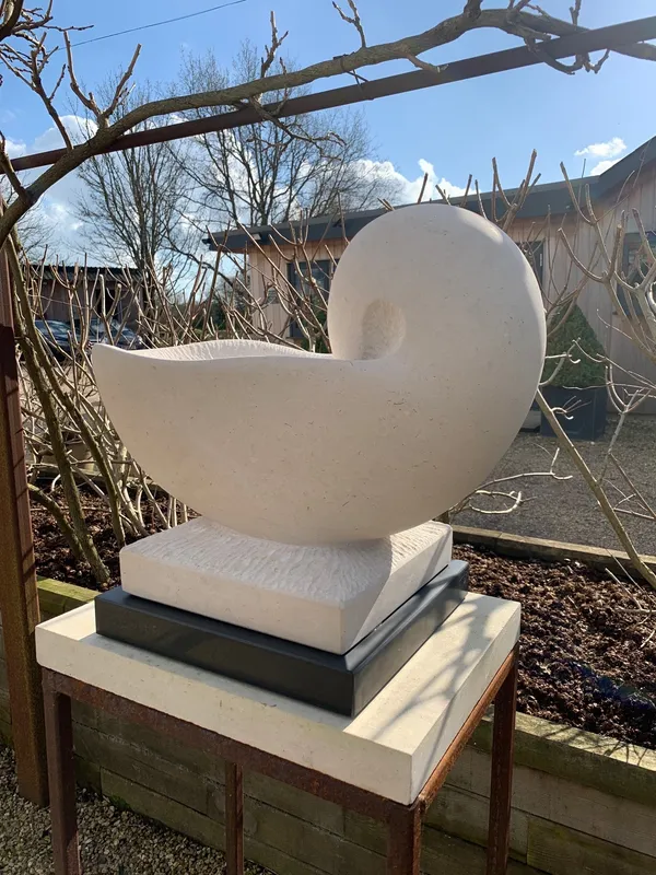 Ray Moseley, Swan Birdbath, 2022