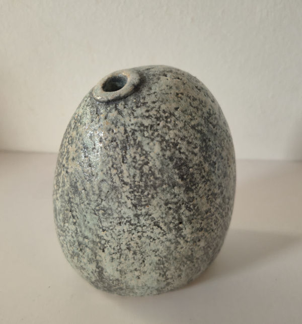 Rona Slevin Bud Vase II Stoneware 9.5 x 8 x 6 cm