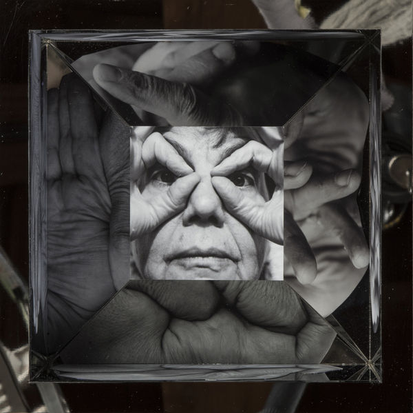 Kalliopi Lemos, Mirrored Box with Face and Hands no.6, 2018