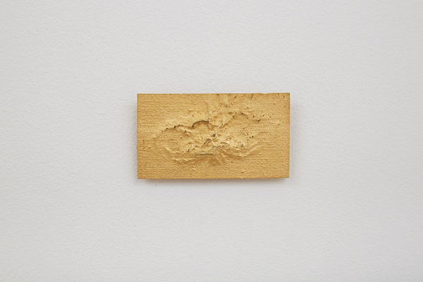 Giovanni Ozzola, Bassorilievi Series: 10,000 light-years away from Earth, 2015