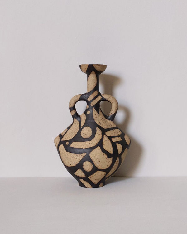 Lydia Hardwick, Pot, 2023