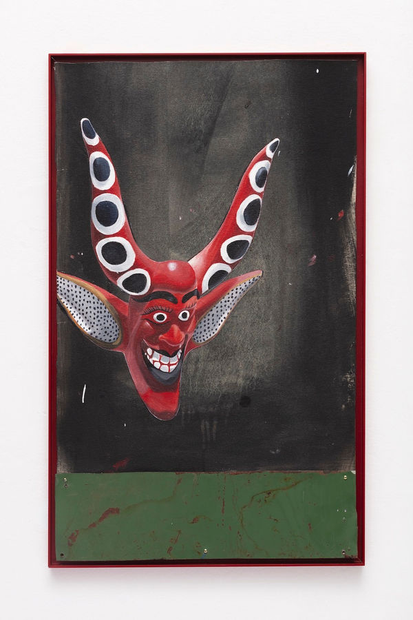 Paulo Nimer Pjota, mascara com chifres, 2022