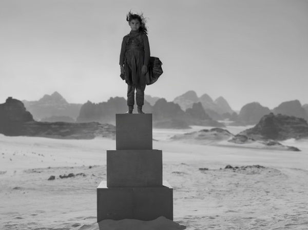 Nick Brandt, Laila Standing