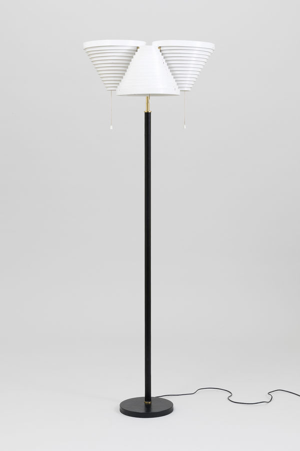 Floor lamp