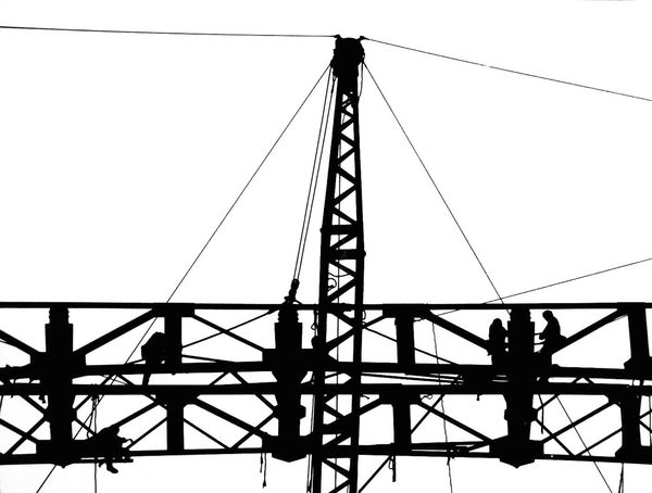 ALEXANDRE VITKINE, Montage pylône “ Auteuil ”, Vaugrigneuse, September,1969