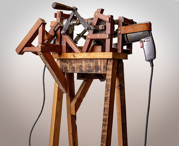 Sculpture made from wood and electric tools