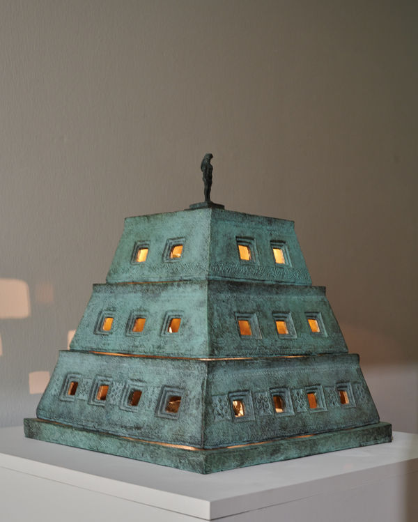 Sophie Ryder, Temple to the 200 Rabbits , 1999