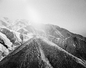 Michael Light Bingham Mine/Garfield Stack 04.21.06. #12: Spine of the Oquirrh Mountains Looking West, 2006 archival pigment print mounted on aluminum 40 x 50 inches 101.6 x 127 cms