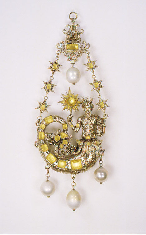 Timothy Horn Spunk (boy germs), 2002 lead crystal, nickel-plated bronze, Easter egg foil, mirrored blown glass 54.25 x 19.75 x 7.75 inches 137.795 x 50.165 x 19.685 cms