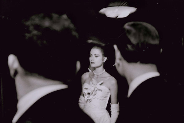 Elliott Erwitt Grace Kelly, New York, 1955