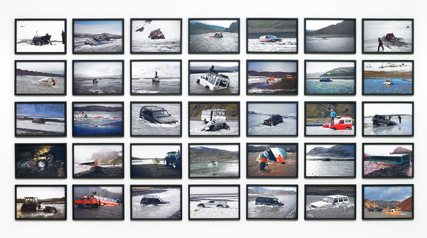 ÓLAFUR ELÍASSON, Cars in rivers, 2009