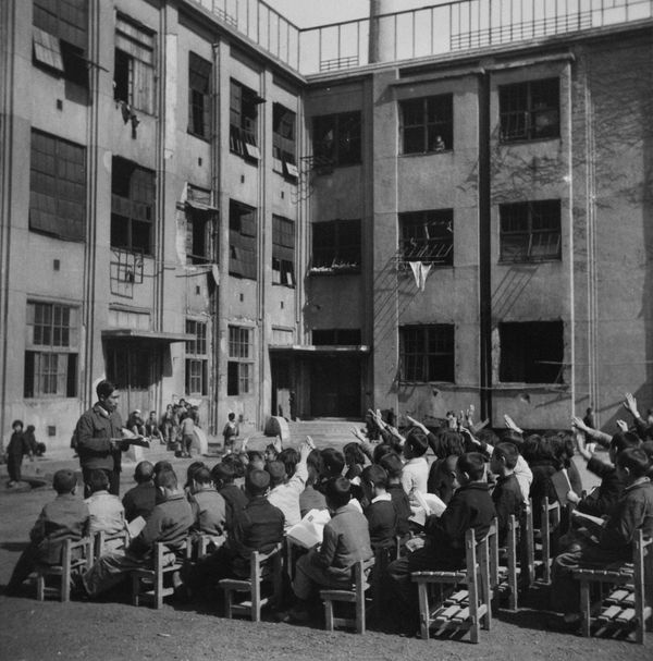 Yukichi Watabe, Untitled 54 from The Post-War Years (Outdoor class, Ginza Taimei elementary school), 1947