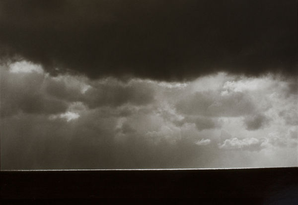Hideoki, Seascape - line on sea horizon - Hokkaido, Japan, 1977
