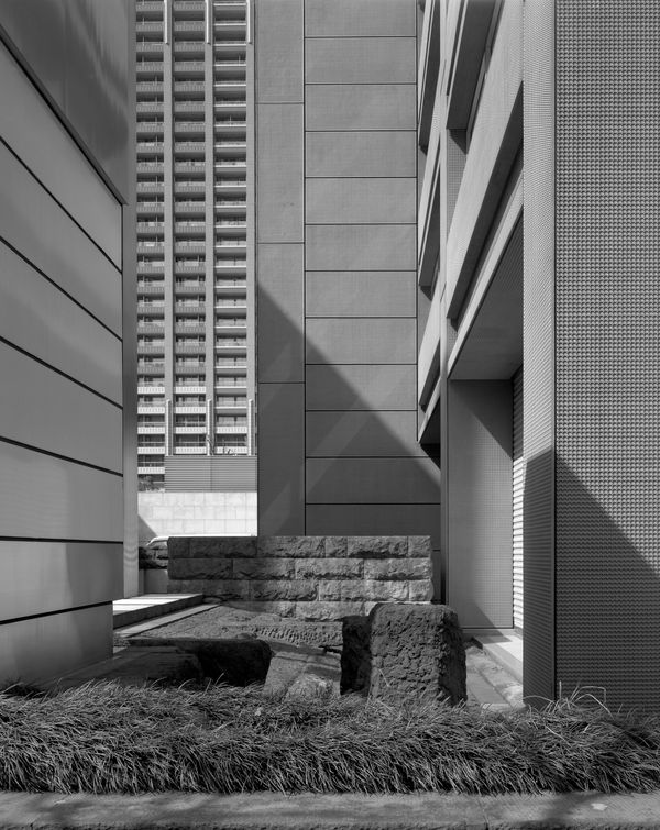 Gerry Johansson, Otemachi, Tokyo, 2004