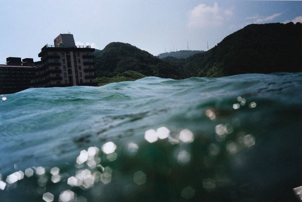 Asako Narahashi, Yunohama (Plate #022), from half awake and half asleep in the water, 2004