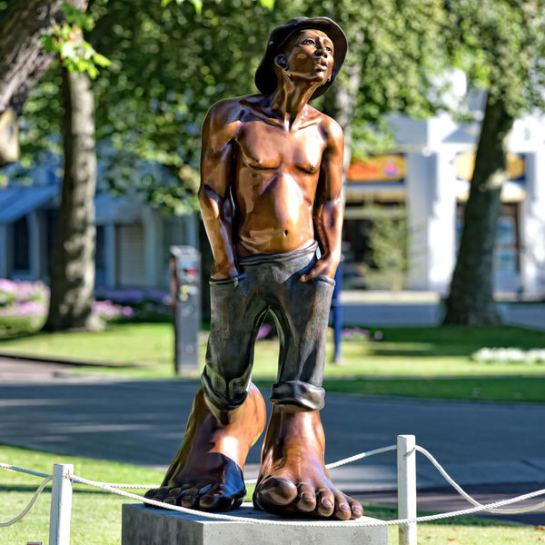 Le Siffleur 220 Bronze