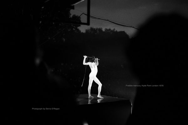 QUEEN, Freddie Mercury Hyde Park, 1976