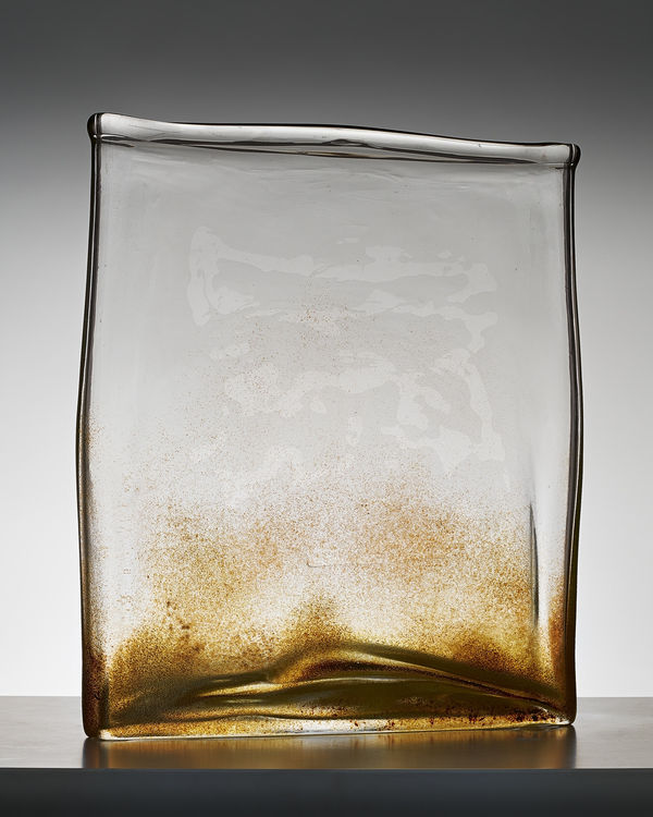 Laura de Santillana Untitled (Ben’s Powder), 2011 Hand-blown and compressed glass, powder